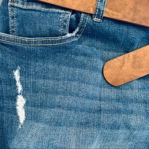 Style & Co Distressed Raw Hem Denm Belt Shorts 20W